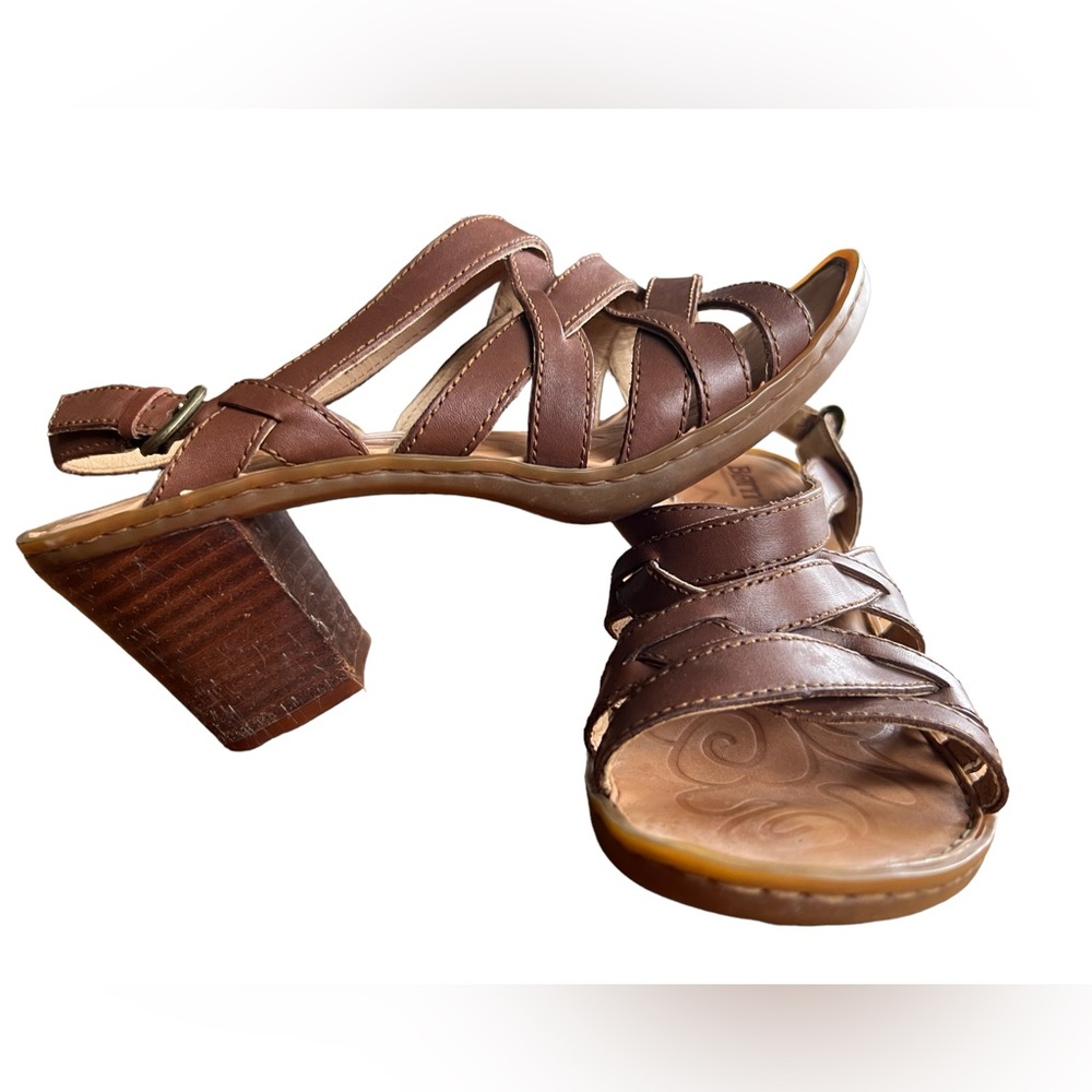 BORN Women's 9M Brown Leather‎ Woven Strappy
Sandals Slingback 3" Chunky Heels